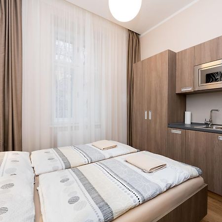 Manesova Astra Apartment Prag Eksteriør billede