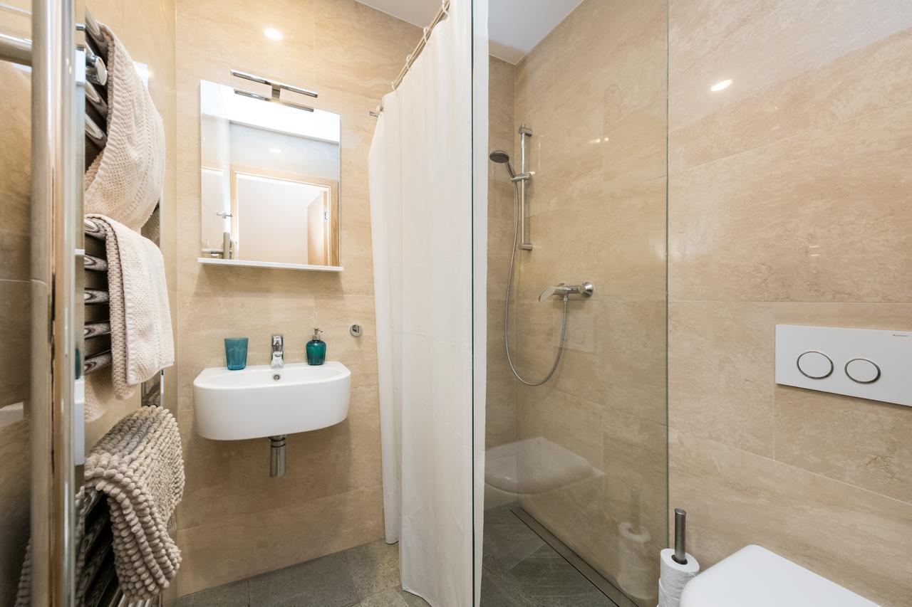 Manesova Astra Apartment Prag Eksteriør billede